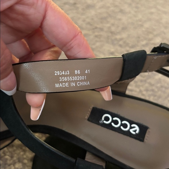 Ecco Black Strappy Sandals size 41 - Picture 3 of 5